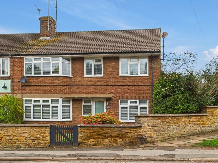 2 Bedroom Maisonette For Sale In Water Lane, Wootton, Northampton, NN4
