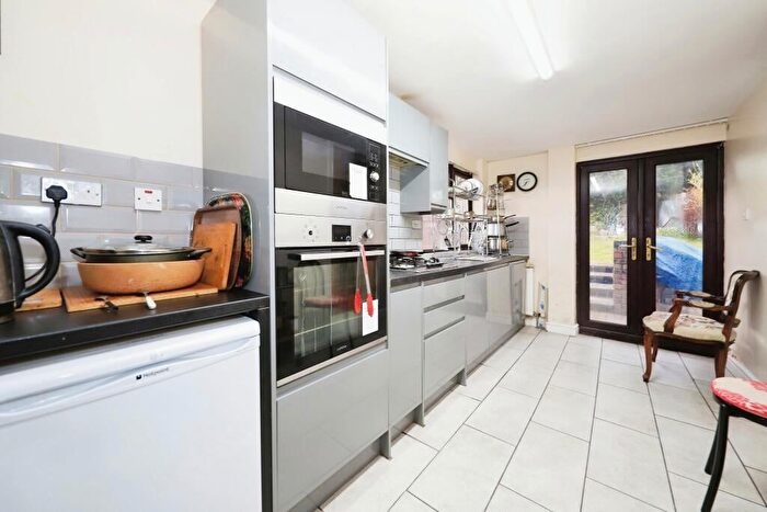 3 Bedroom Semi-Detached House For Sale In Pool Hall Crescent, Wolverhampton, WV3