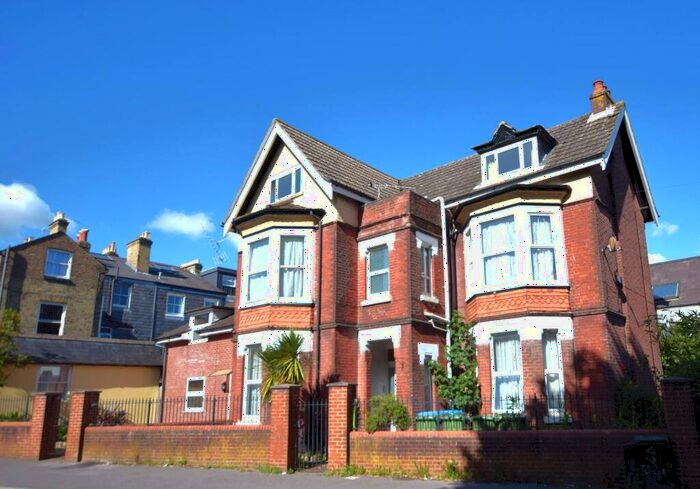 1 Bedroom Apartment To Rent In Bellevue Terrace, Southampton, SO14