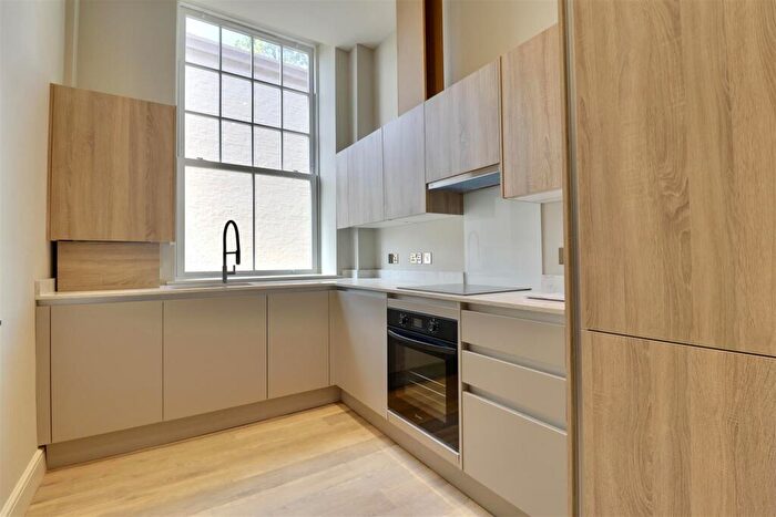 2 Bedroom Flat For Sale In Grove Road South, Southsea, PO5