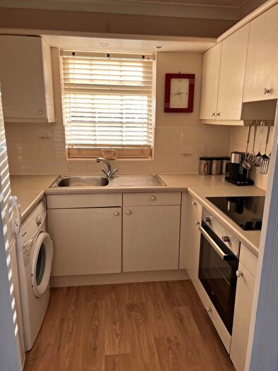 1 Bedroom Flat To Rent In Drew Lane, Walmer, Deal, CT14