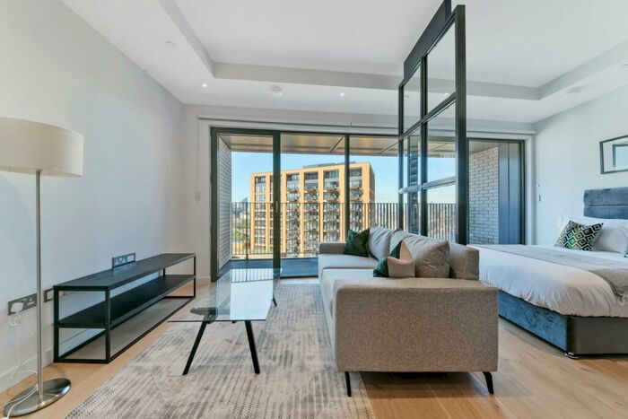 Apartment To Rent In Corson House, London City Island, London, E14