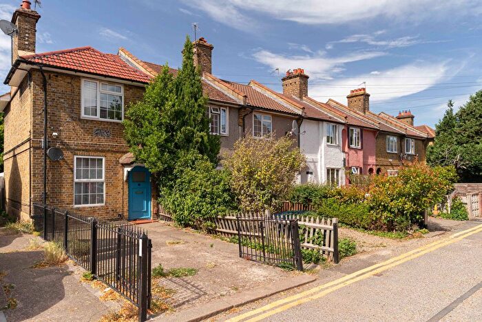 1 Bedroom Flat For Sale In Drovers Road, South Croydon, CR2