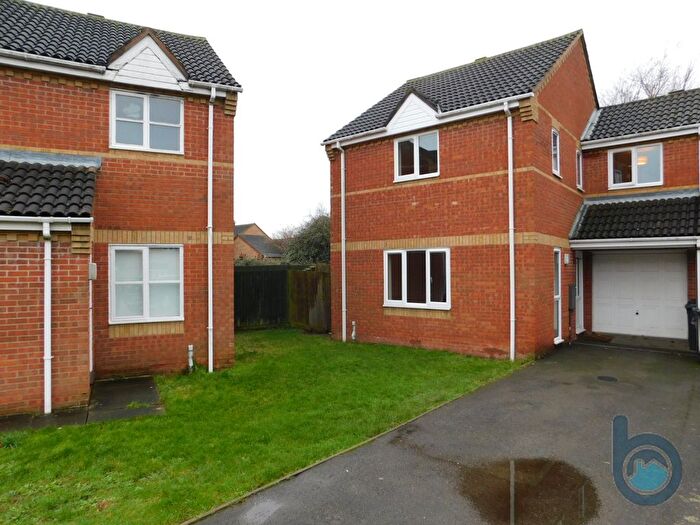 3 Bedroom Semi-Detached House To Rent In Heron Park, Peterborough, PE1