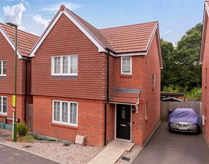 3 Bedroom Detached House For Sale In Lobelia Drive, Worthing, BN13