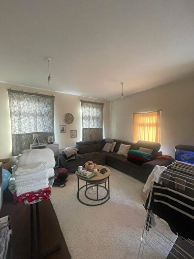 2 Bedroom Flat To Rent In Stanley Road, Ilford, Essex, IG1