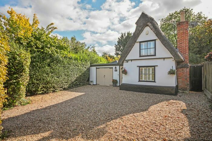 2 Bedroom Cottage For Sale In High Street, West Wratting, Cambridge, CB21