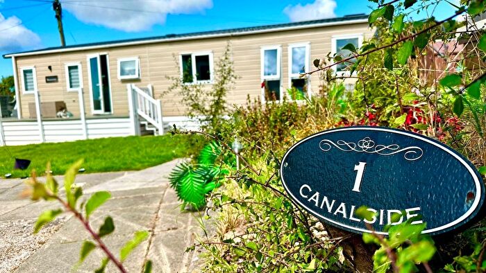 2 Bedroom Park Home For Sale In Cabus Nook Lane, Cabus, Preston, PR3