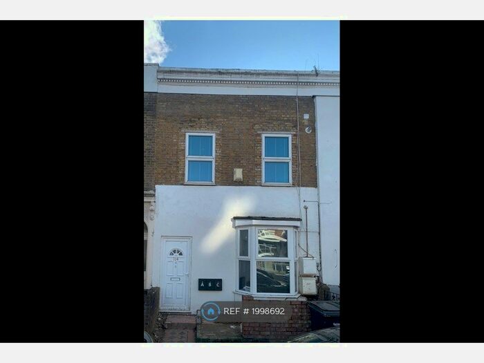 1 Bedroom Flat To Rent In Park Lane, London, N17