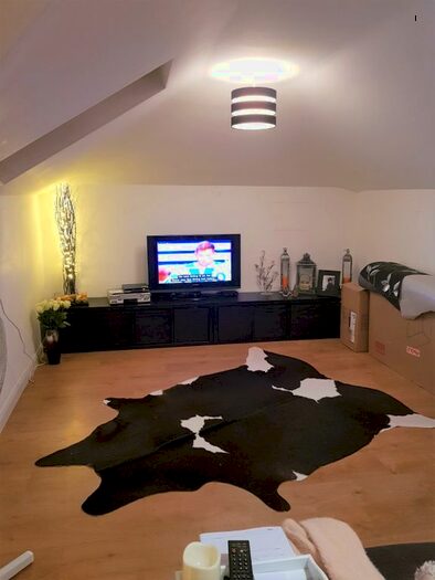 Studio To Rent In High Street, Watford, WD17