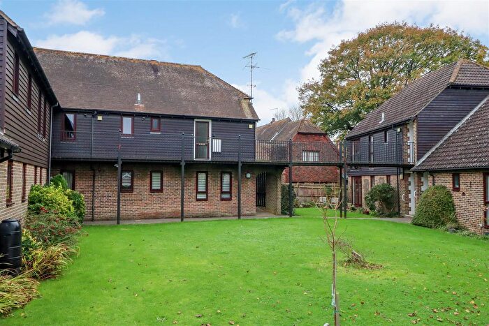 2 Bedroom Property For Sale In Farm Close, Barns Green, Horsham, RH13