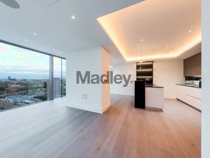 3 Bedroom Flat To Rent In Carrara Tower, Bollinder Place, EC1V