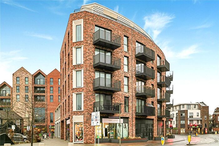 1 Bedroom Flat To Rent In Station Road North, Egham, Surrey, TW20