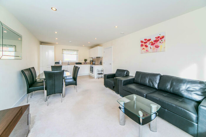2 Bedroom Apartment To Rent In Drake Way, Kennet Island, RG2