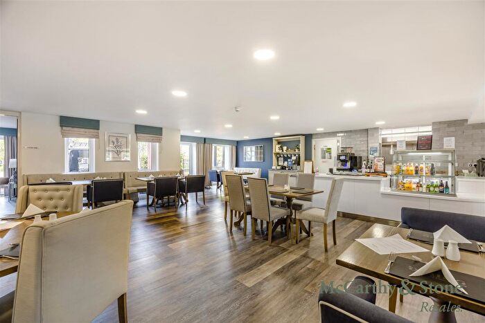 1 Bedroom Flat For Sale In Llanthony Place, St Ann Way, Gloucester, GL2