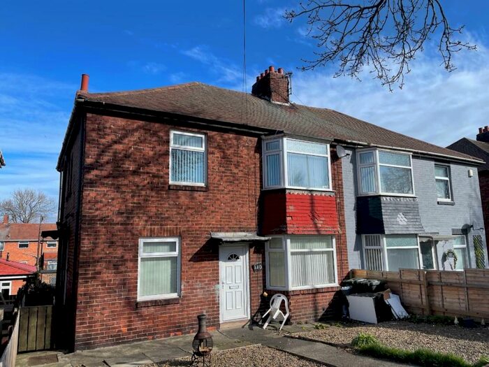 2 Bedroom Flat To Rent In Wallsend Road, North Shields. **Low Move In Costs**, NE29