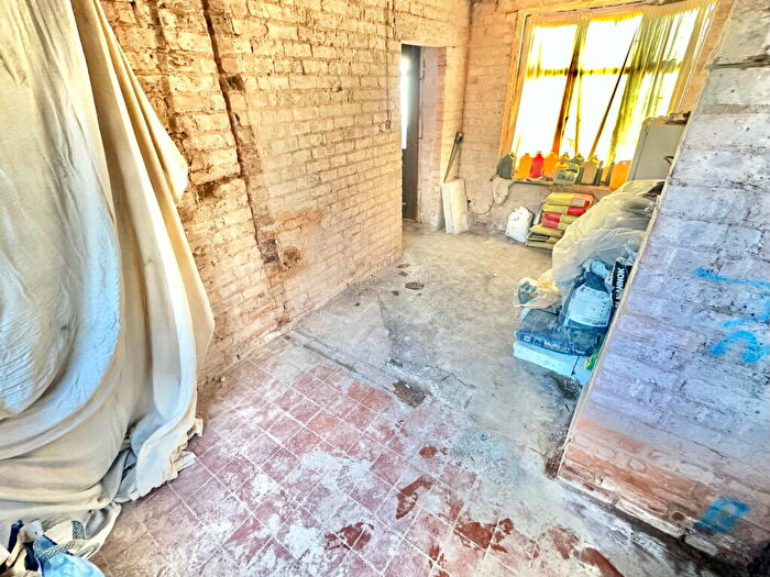 2 Bedroom End Of Terrace House For Sale In Lime Road, Dudley, DY3