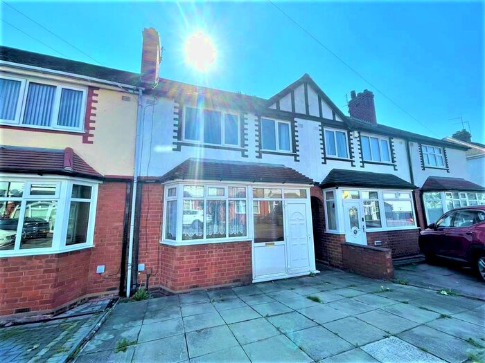 3 Bedroom Terraced House To Rent In Laburnum Road, Wednesbury, WS10