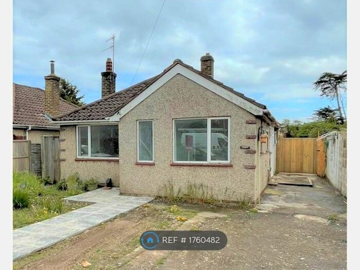 2 Bedroom Bungalow To Rent In Old Shoreham Road, Lancing, BN15