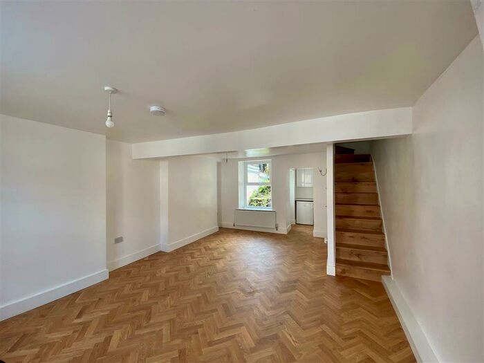 2 Bedroom Terraced House To Rent In John Street, Abercwmboi, Aberdare, CF44