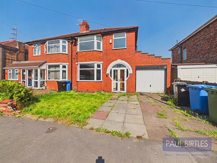 3 Bedroom Semi Detached House For Sale In Glenhaven Avenue, Urmston, Trafford, M41