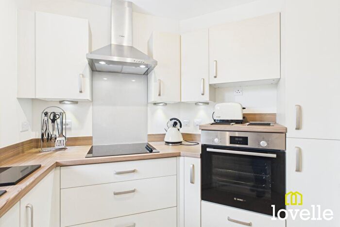1 Bedroom Flat For Sale In Apartment Springs Court, Cottingham, East Riding Of Yorkshire, HU16