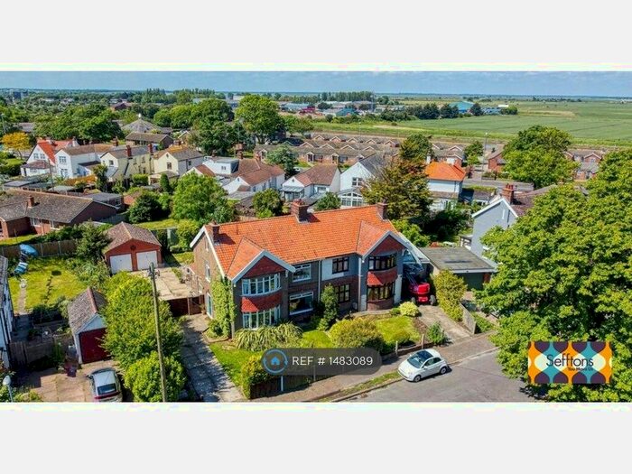 4 Bedroom Semi-Detached House To Rent In Osborne Avenue, Great Yarmouth, NR30