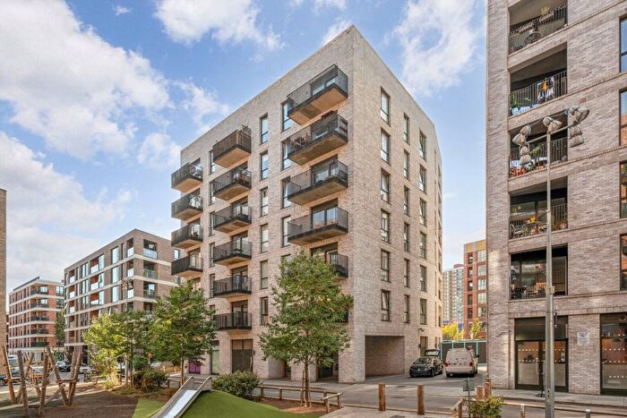 1 Bedroom Flat To Rent In Rookwood Way, Hackney Wick, E3