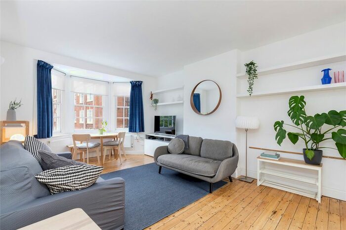 3 Bedroom Flat To Rent In Tyndale Mansions, Upper Street, N1