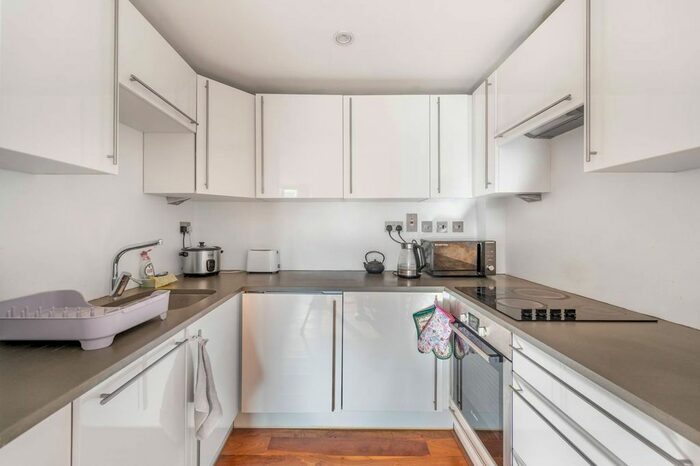 2 Bedroom Flat To Rent In Northington Street, Bloomsbury, London, WC1N