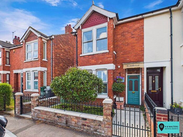 3 Bedroom Semi-Detached House For Sale In Bradford Road, Gloucester, GL2