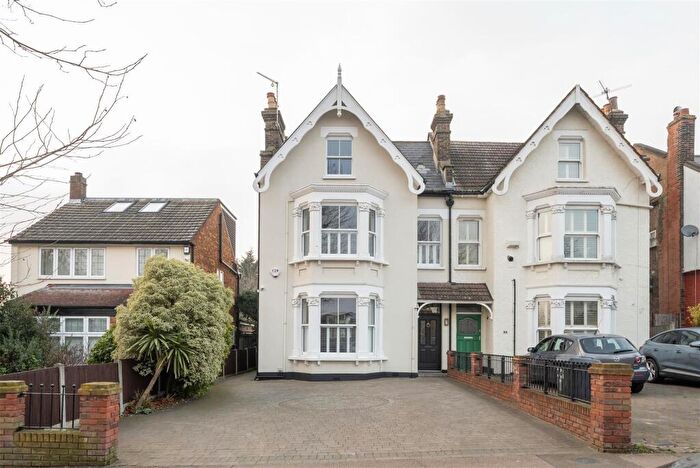 5 Bedroom House For Sale In Handsworth Avenue, Highams Park, E4
