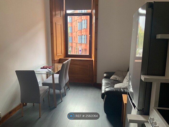 3 Bedroom Flat To Rent In Dumbarton Road, Glasgow, G11