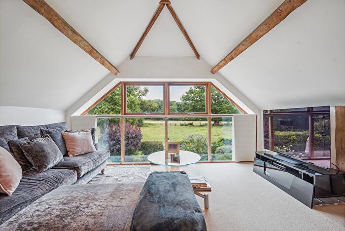 3 Bedroom Barn Conversion For Sale In Woodcock Hill, Rickmansworth, WD3