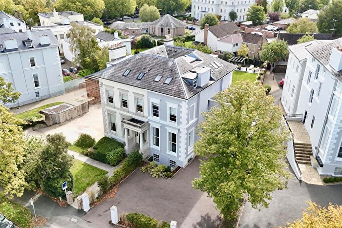 1 Bedroom Flat For Sale In Parabola Road, Cheltenham, GL50