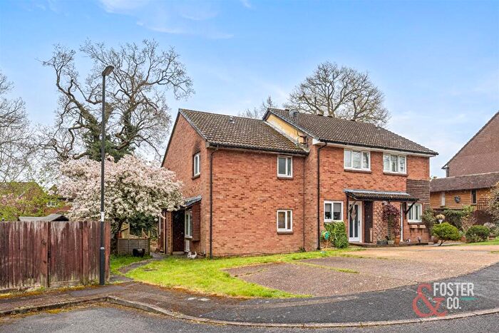 1 Bedroom End Of Terrace House For Sale In Hunstanton Close, Ifield, Crawley, RH11