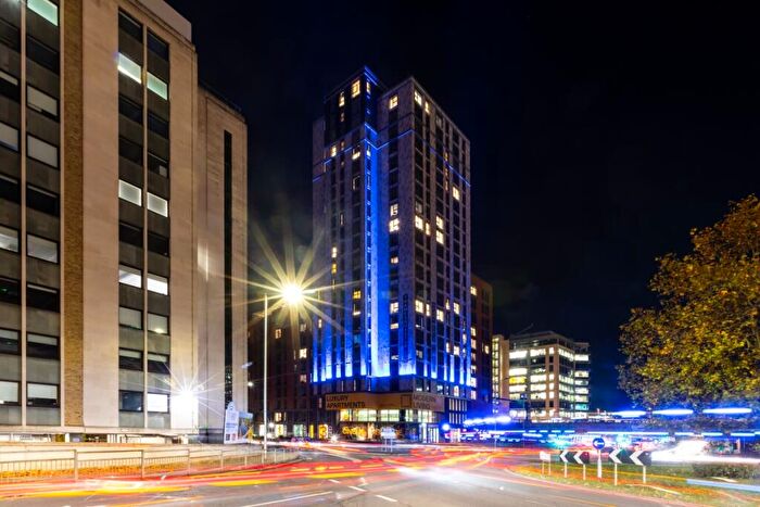 1 Bedroom Flat To Rent In Thames Quarter, Reading, RG1