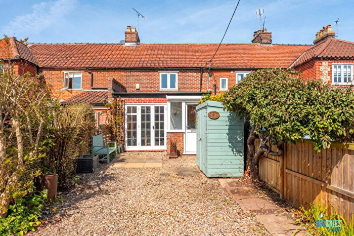 2 Bedroom Terraced House For Sale In New Street, Holt, NR25