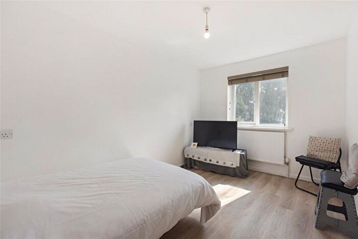 1 Bedroom Maisonette To Rent In Hancock Road, London, SE19