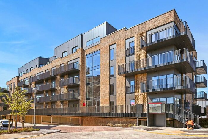 2 Bedroom Flat To Rent In Cantia Place, Riverside Walk, Ashford, TN23