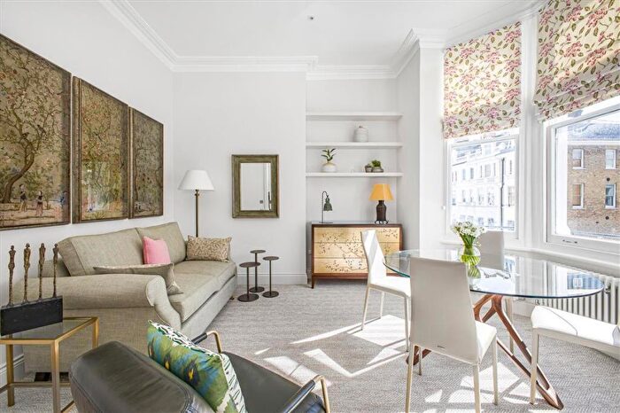 2 Bedroom Flat To Rent In Coleherne Road, South Kensington, SW10