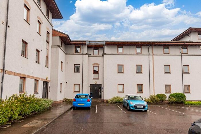 2 Bedroom Flat To Rent In Bloomfield Court, Aberdeen, AB10