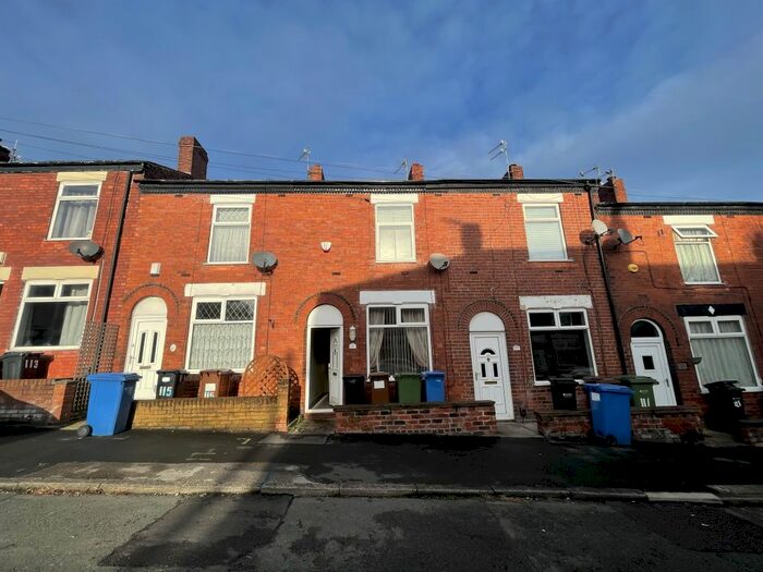 2 Bedroom Property To Rent In Charles Street, Hillgate, Stockport, SK1