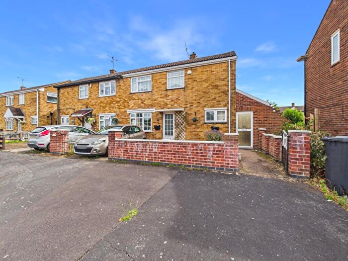 3 Bedroom Semi Detached House For Sale In Crawley Road, Alvaston, DE24