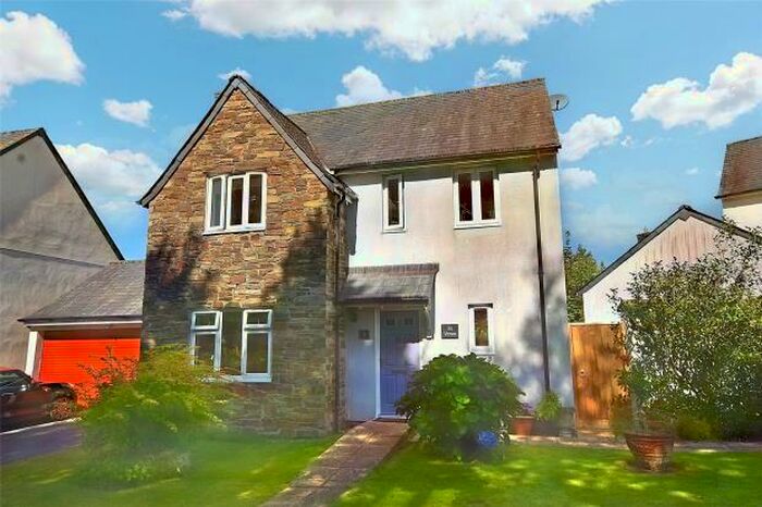 4 Bedroom Detached House For Sale In Trebartha Close, Callington, Cornwall, PL17