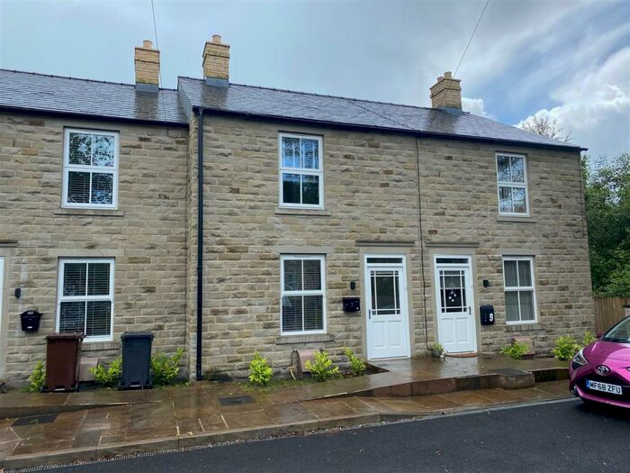 3 Bedroom Mews To Rent In Fairhaven, Albion Road, New Mills, High Peak, SK22