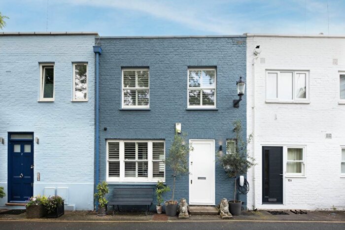 3 Bedroom Terraced House To Rent In Queensdale Walk, London, W11