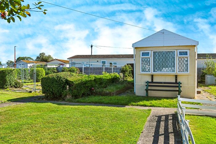 1 Bedroom Mobile/park Home For Sale In Whitehaven Park, Ingoldmells, Skegness, PE25