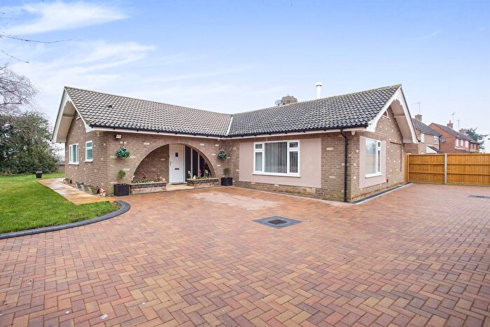 3 Bedroom Bungalow To Rent In Silvertree Way, West Winch, King's Lynn, PE33