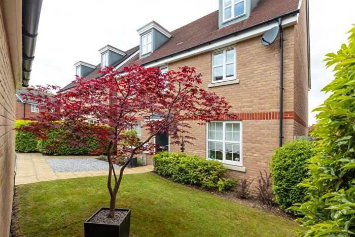 5 Bedroom Detached House For Sale In Pipkin Drive, Buntingford, SG9